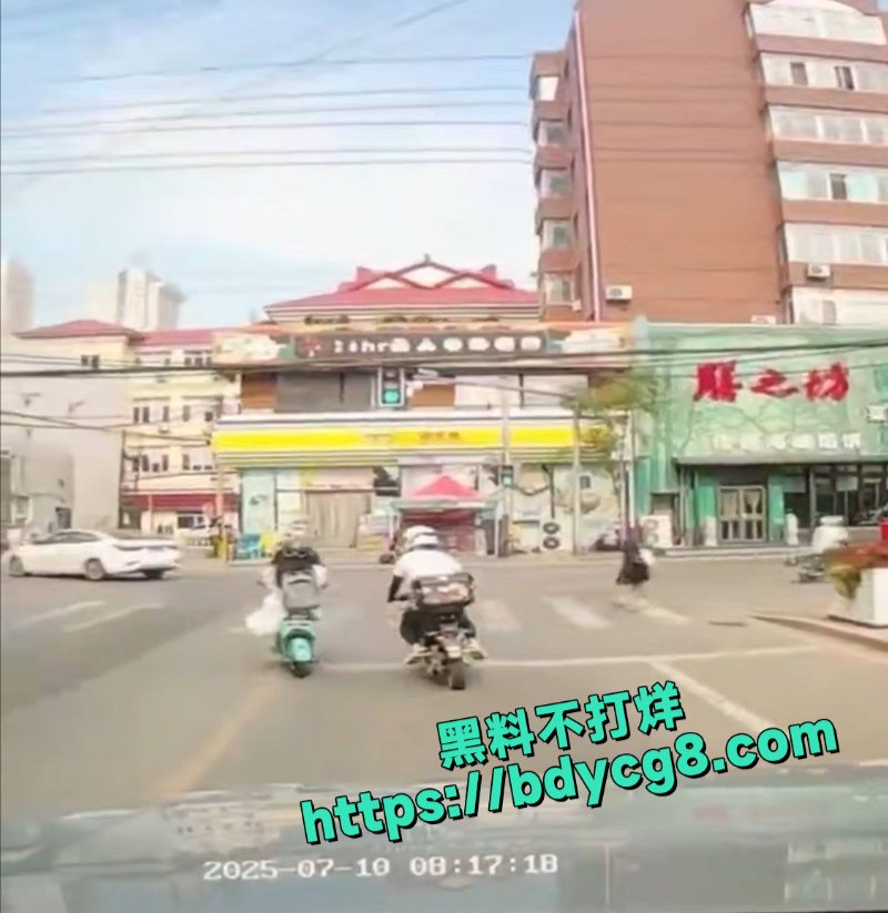 辽宁沈阳一街道惊现当街猥亵事件1