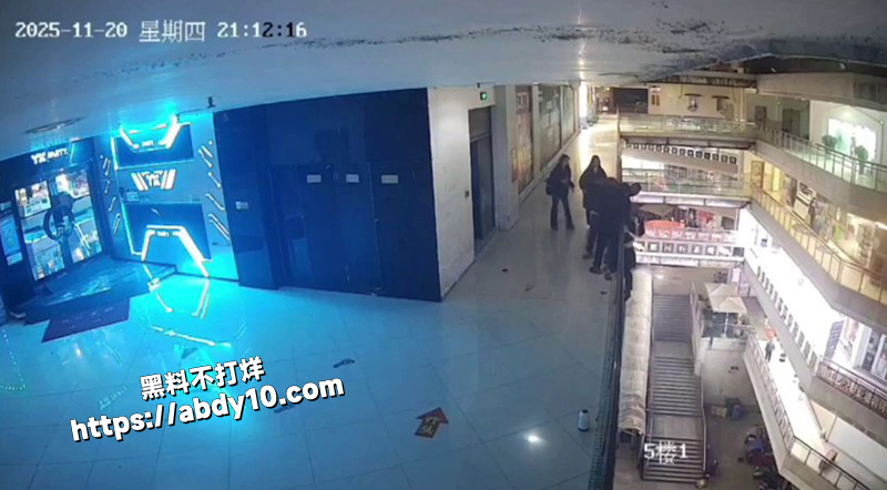 跳楼惊险一幕7