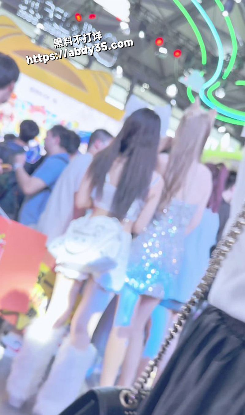 抄底大神KF抄底极品美女.jpg2
