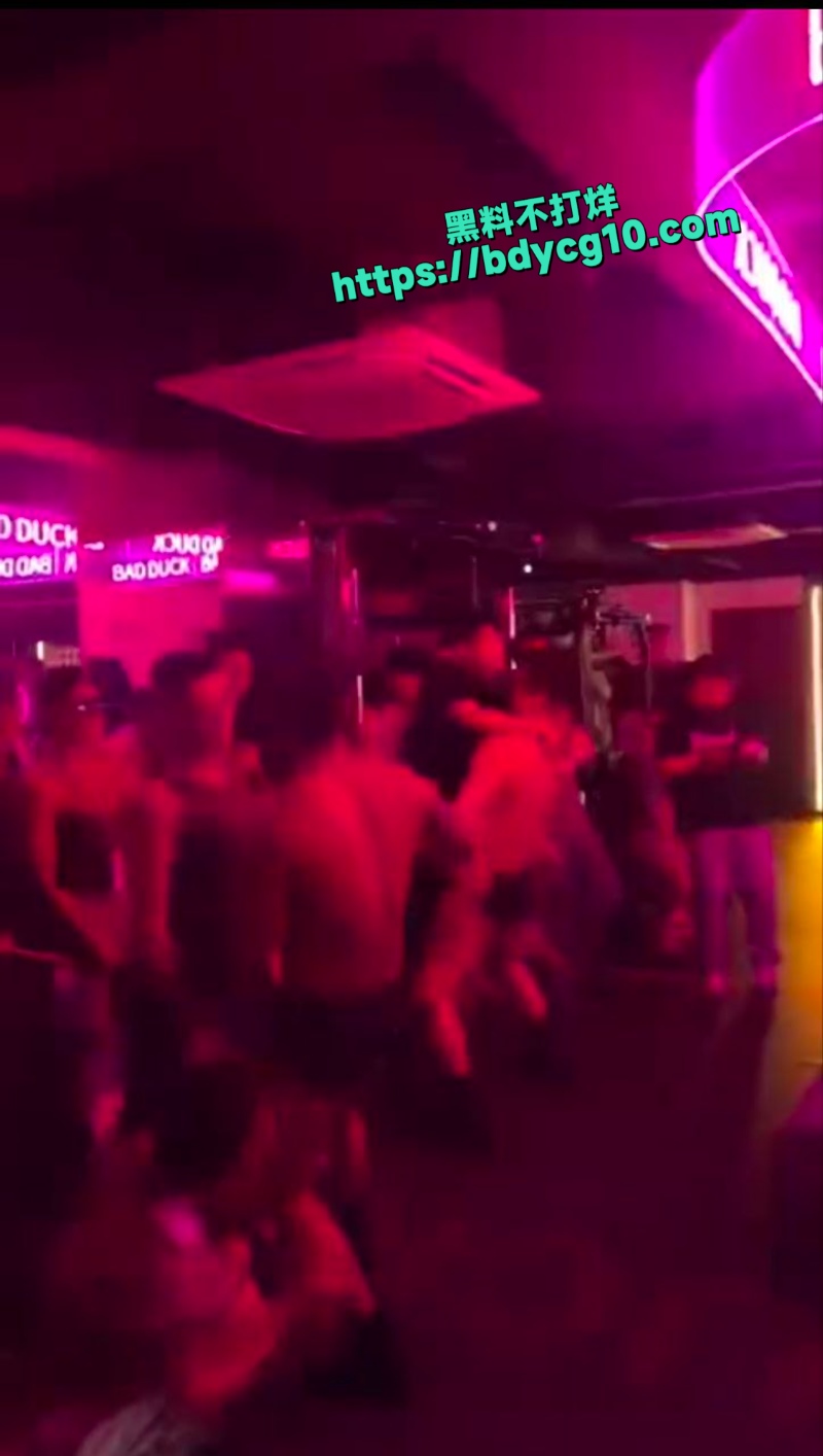 重庆男士基佬健身房开业3