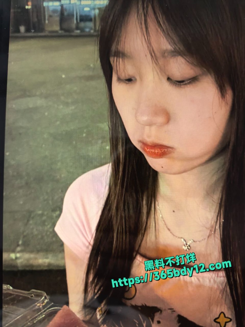 湖南长沙00后高颜值情侣私拍2