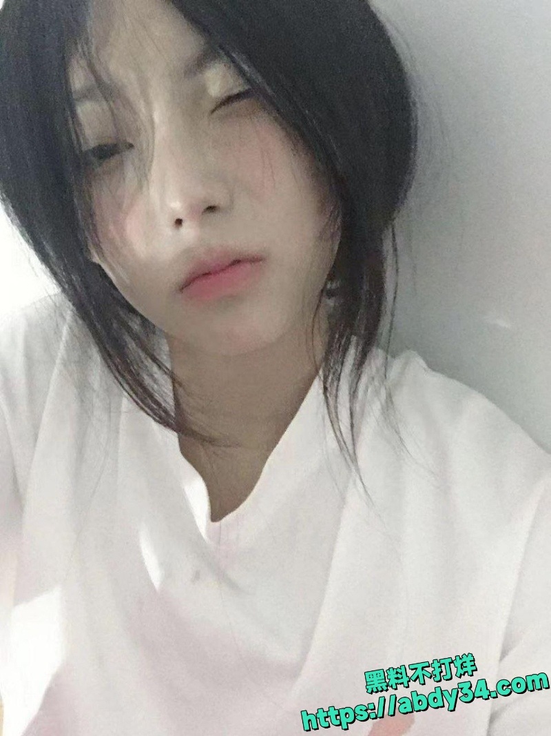 范诗敏与男友做爱视频8