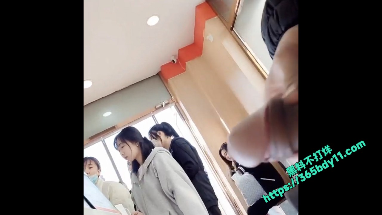 横版模版.00051518.Still041