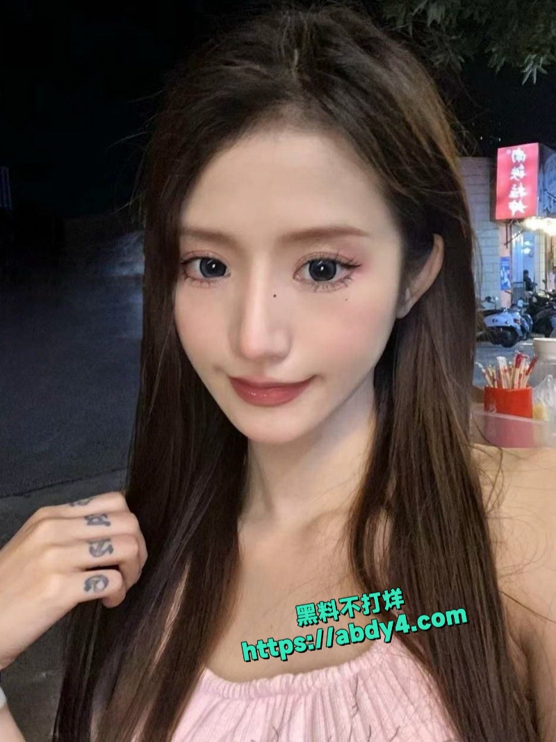 极品高颜值女神沦为淫荡母狗 1