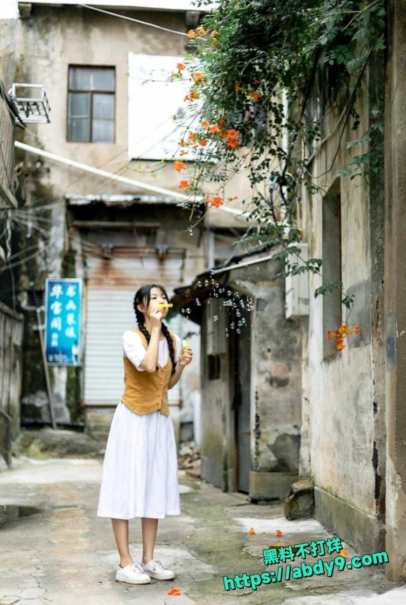 抖音蛇信子姐姐兔牙蛇蛇4