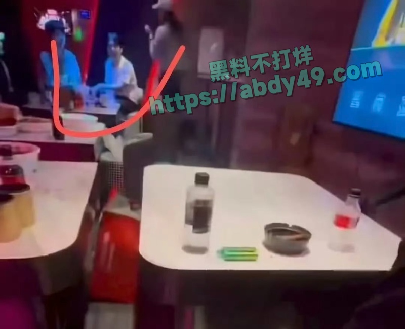 刘昊然和郭麒麟商k玩耍06