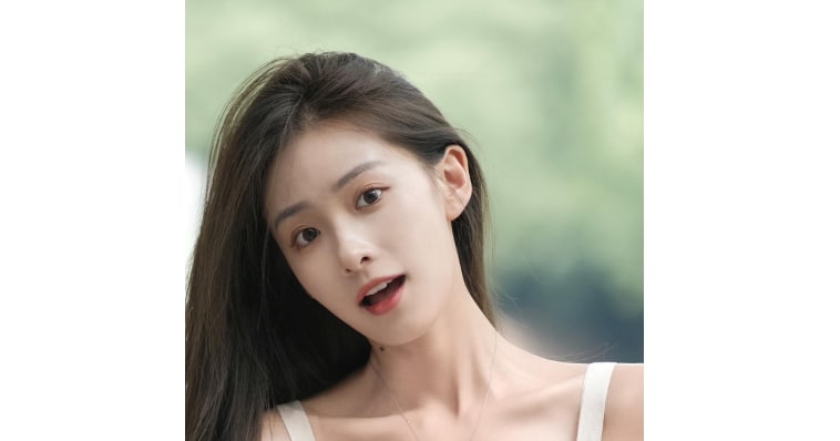 【原创首发】（15）⽤鸡⼋蹭了表妹的胸，她愿意给我⼝的要求竟然是买个新⼿机？4p+5分钟视频