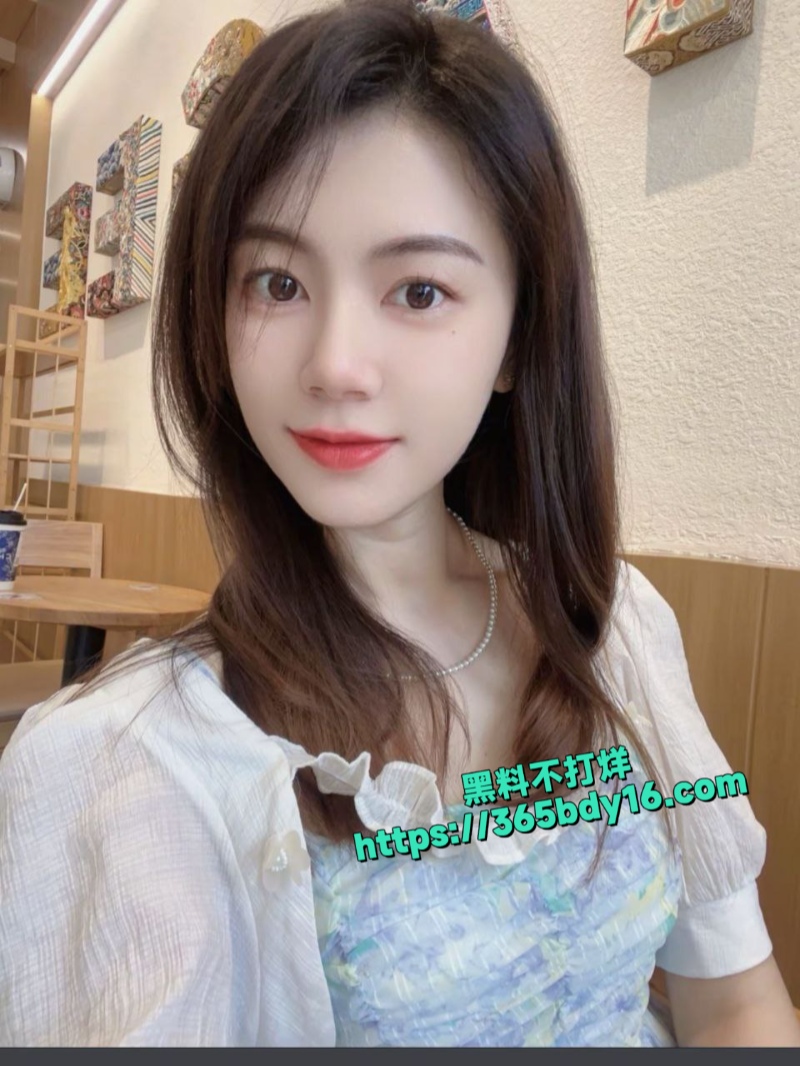 广东湛江新婚小夫妻11