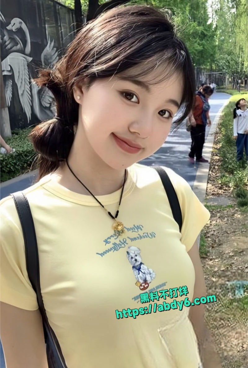 成都中医药大学反差婊满雨涵私拍泄密 6