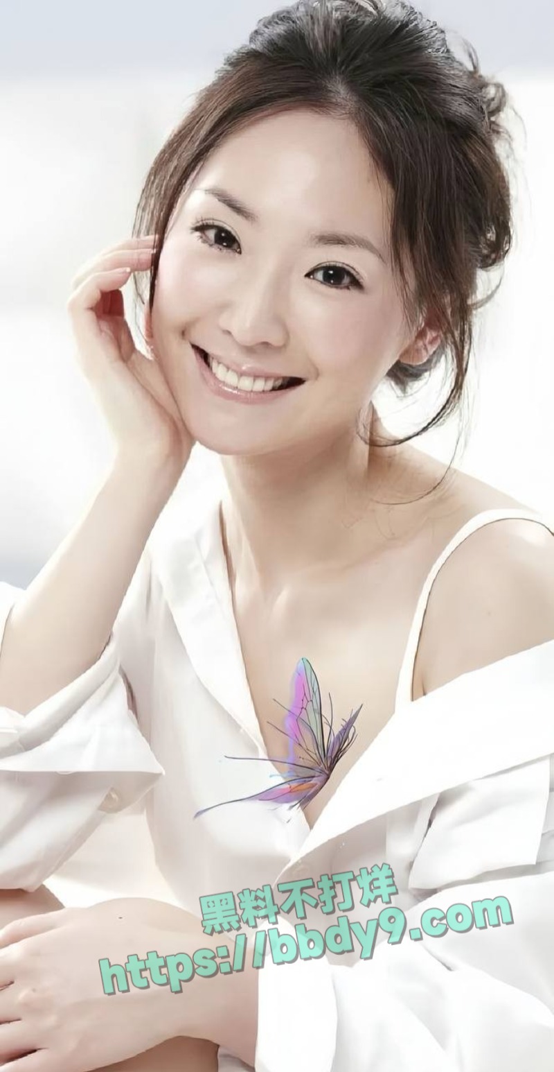 49岁王俐人睡衣秀11