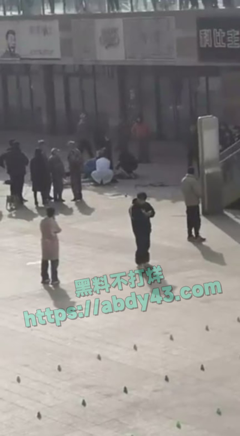 青海西宁南门体育场1