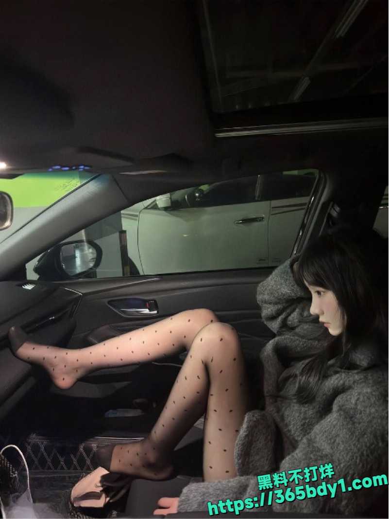 齐鲁医药张佳薇清纯00后反差婊4