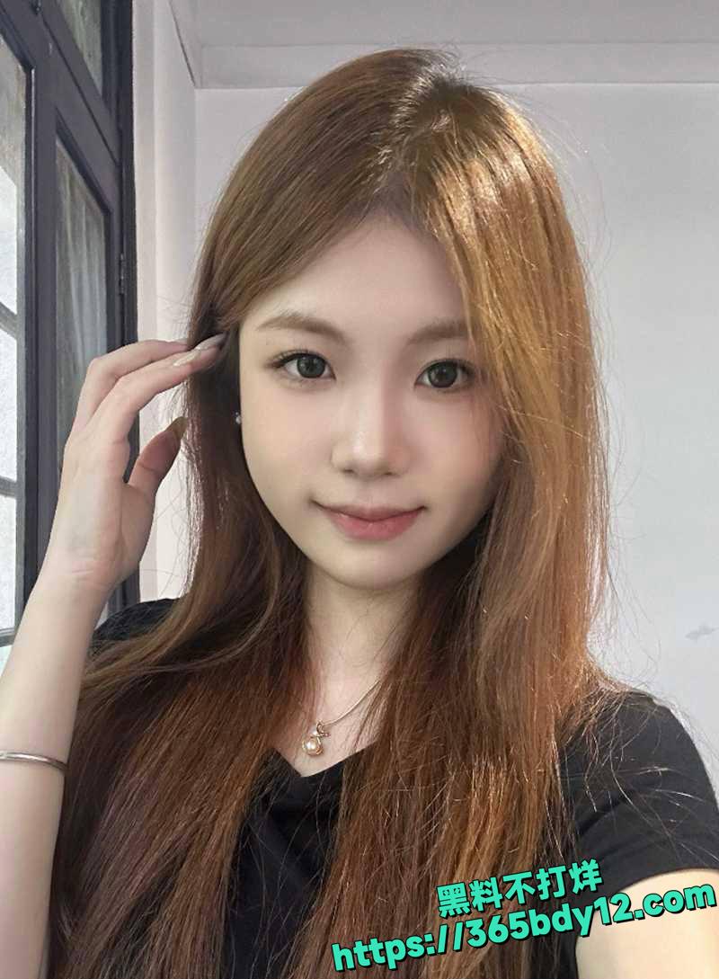 杭州劳斯莱斯古斯特车主老婆偷情视频泄密7.