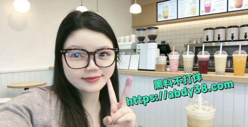 余丽娇背着男友和高中同学约炮9