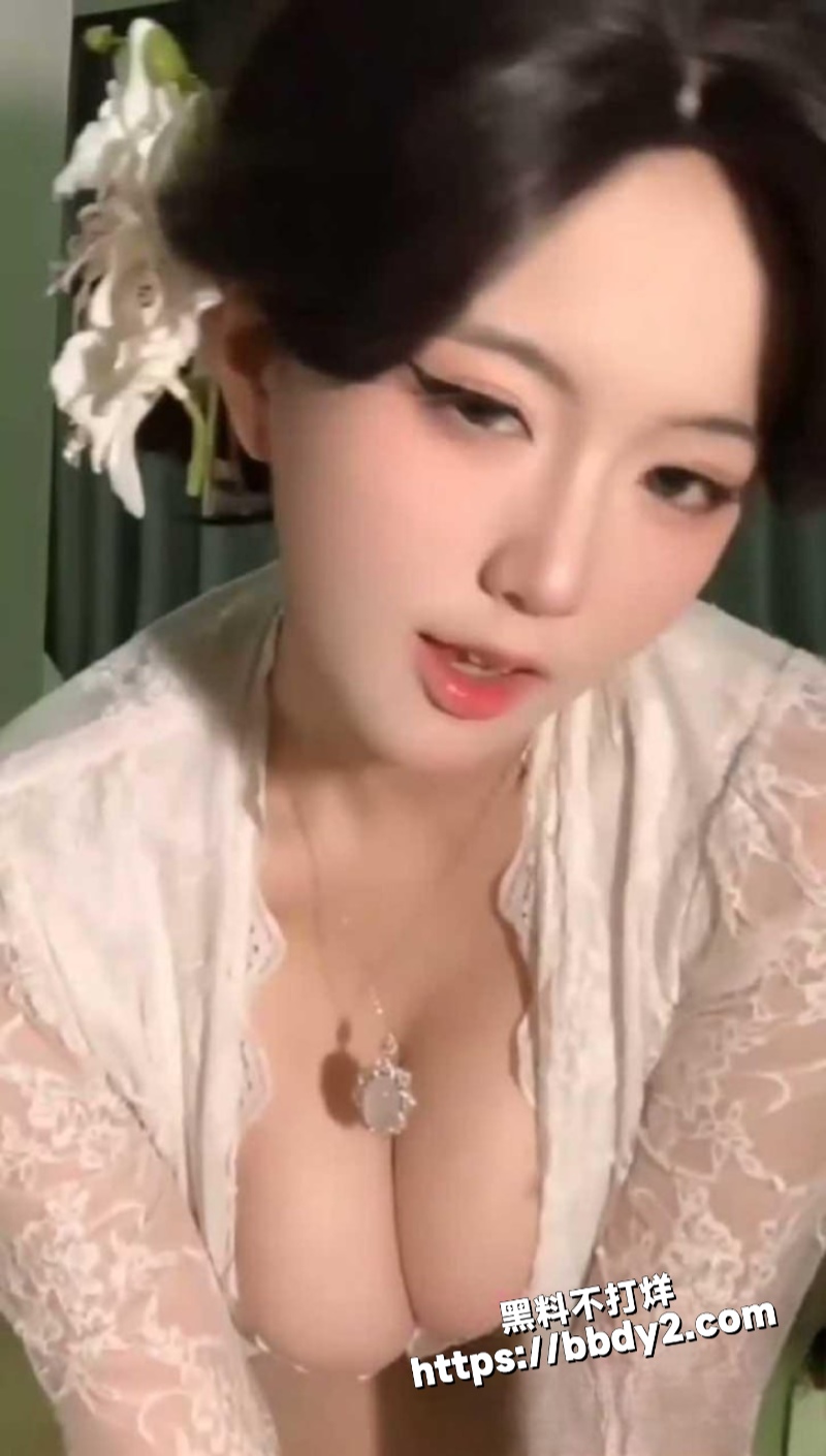 推特福利姬深井没猫饼3