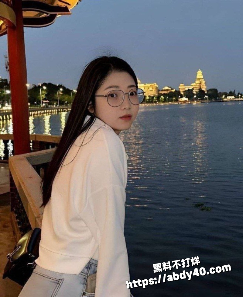 父女乱伦炸裂大瓜9