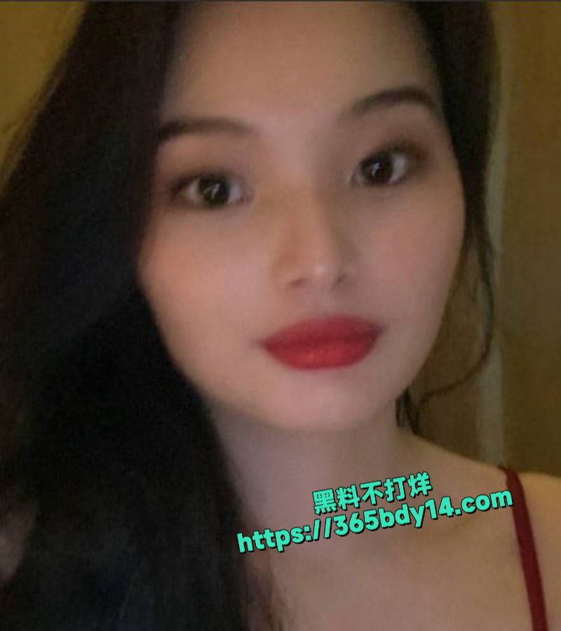 天津性感少妇何晓兰约健身教练在家玩双龙戏凤2