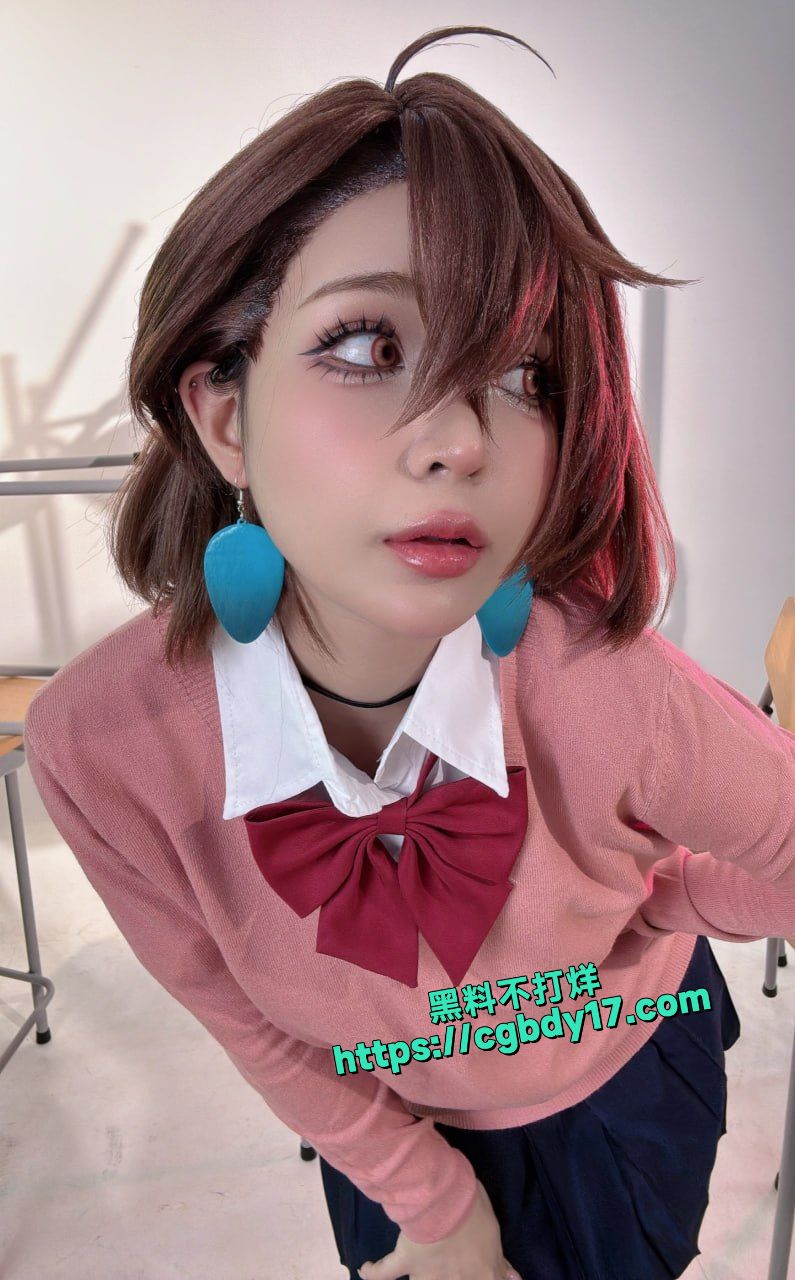 极品高颜值美乳大学生，大尺度写真4