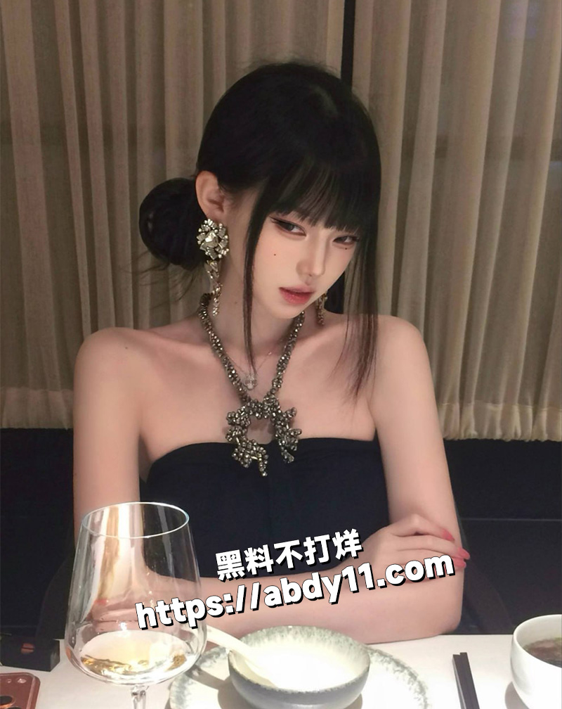神颜名媛兼职下海流出6