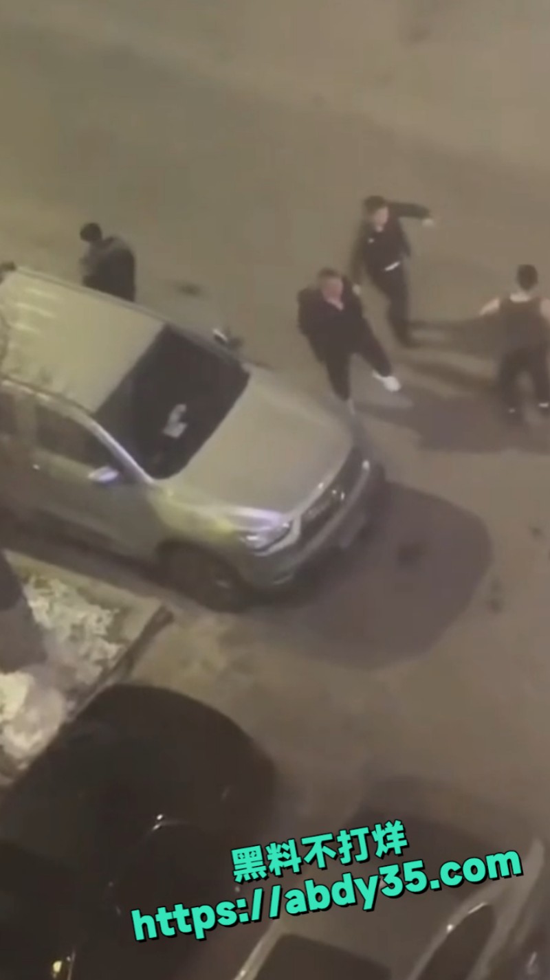 男子跟人发生矛盾 7