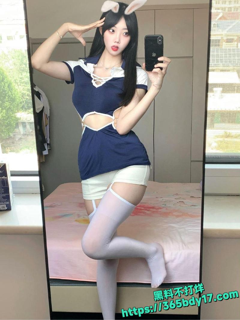 清纯学生妹阳具双插自慰13