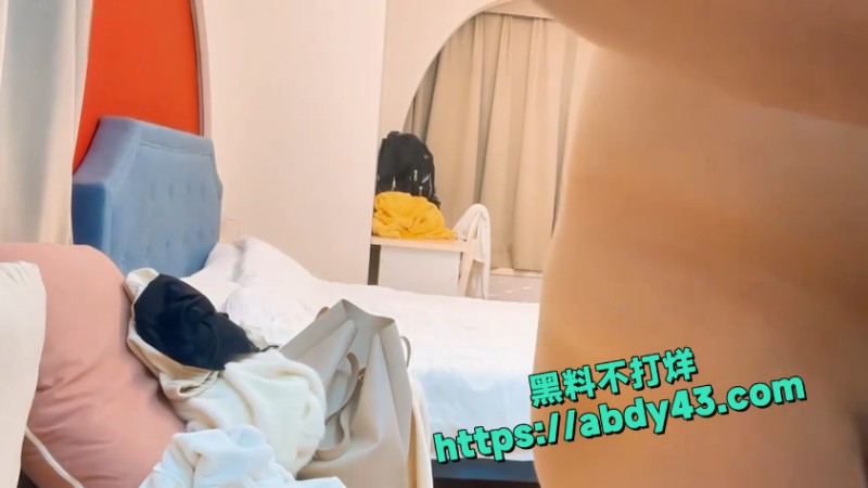 探花小浪邂逅清纯小美女 6
