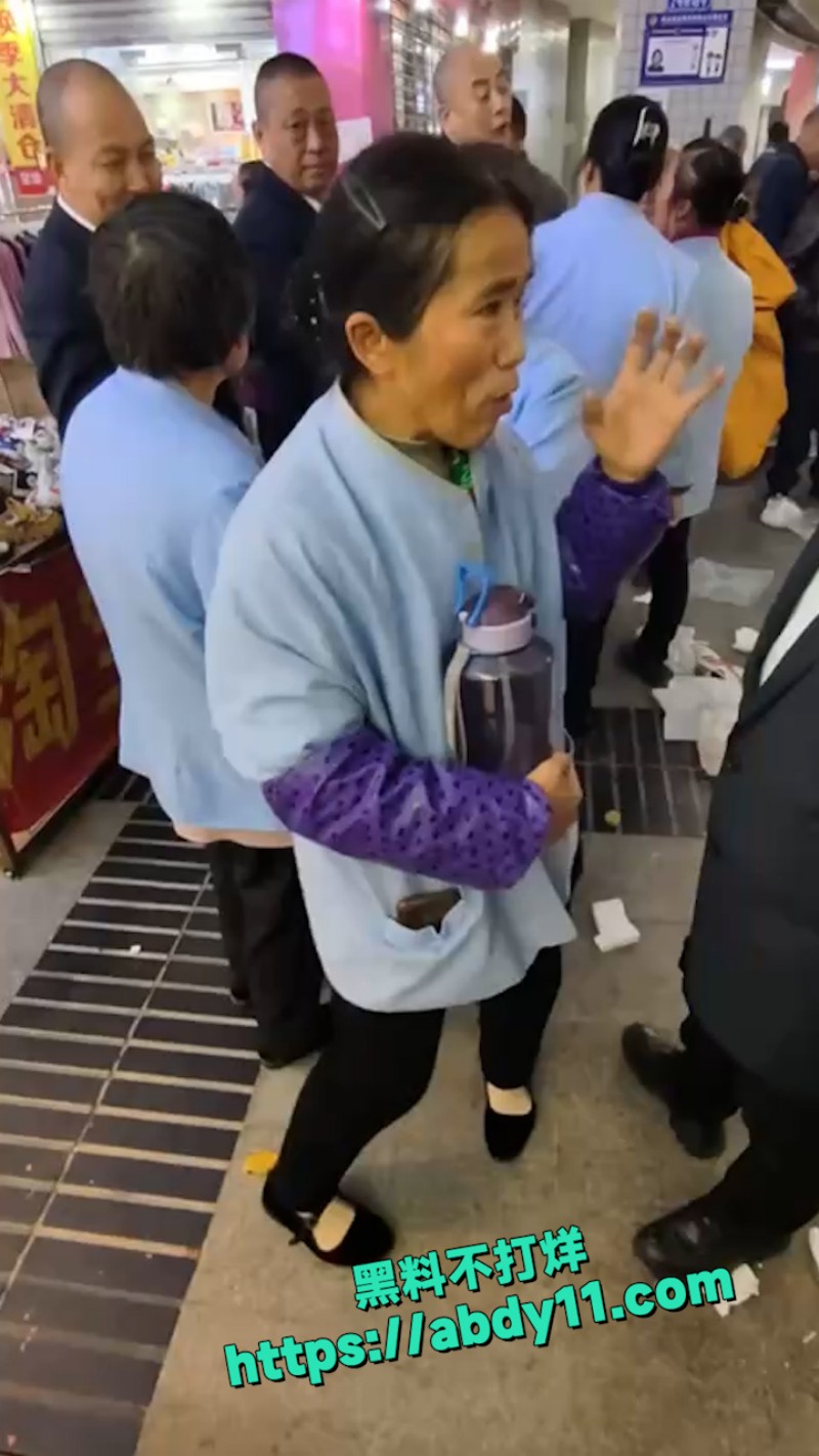 重庆老城协信公司拖欠员工工资不发 1