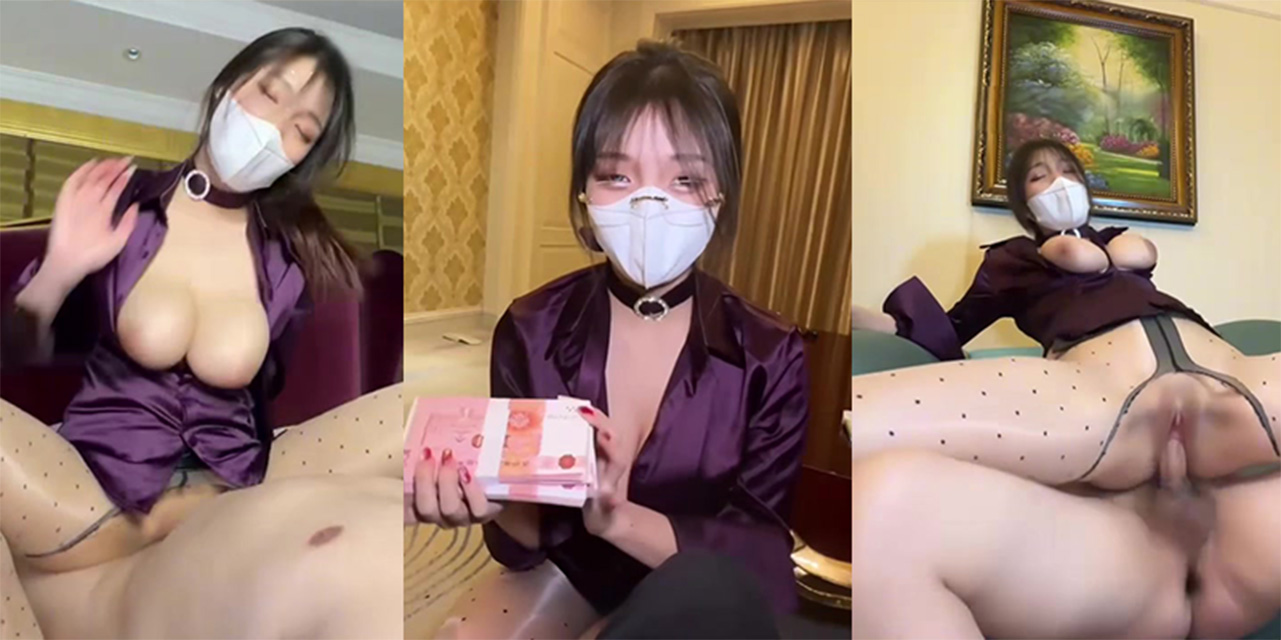 制服诱惑 被包养秘书 先是被炮机上场调教 然后被无套颜射
