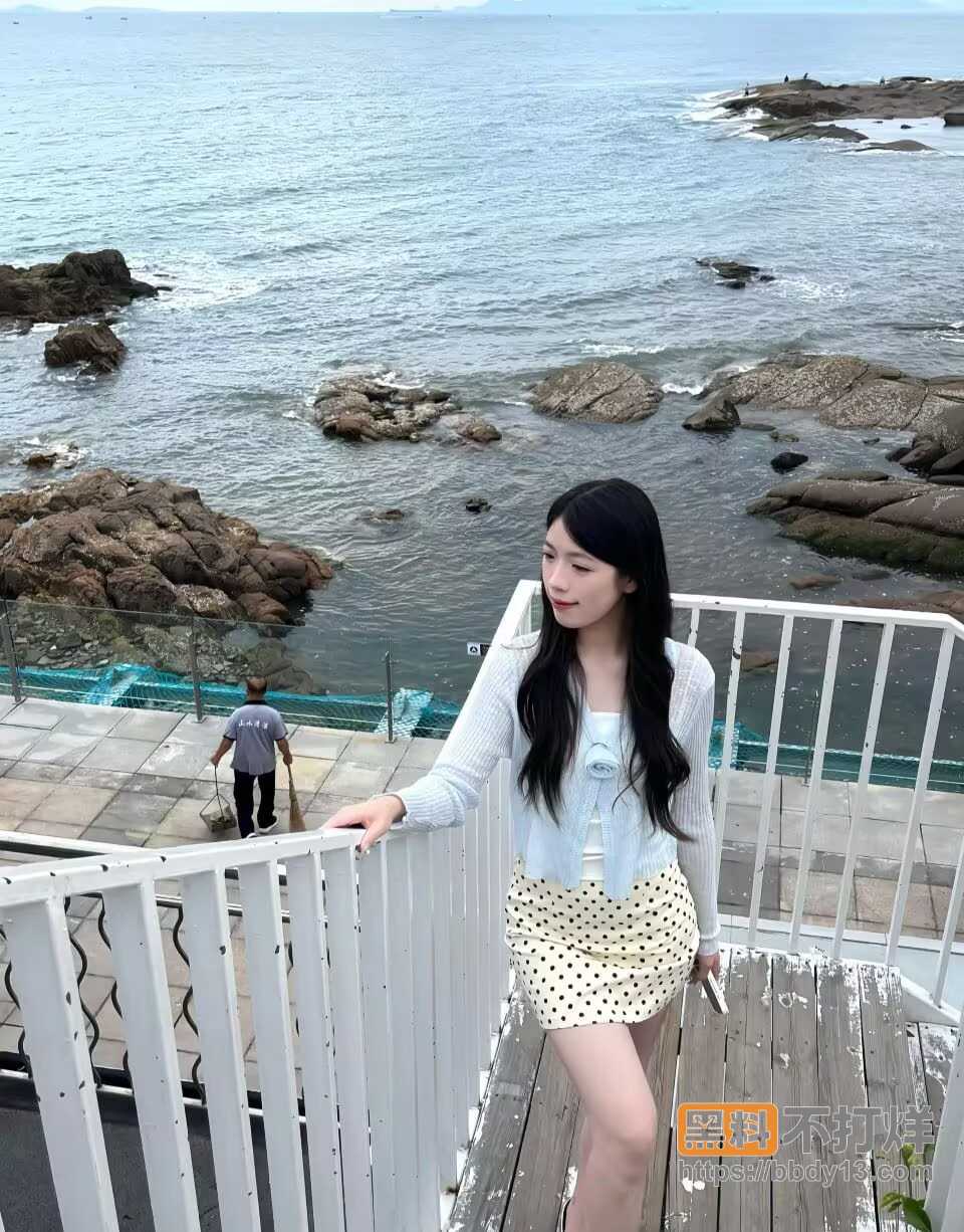 白嫩美女友3