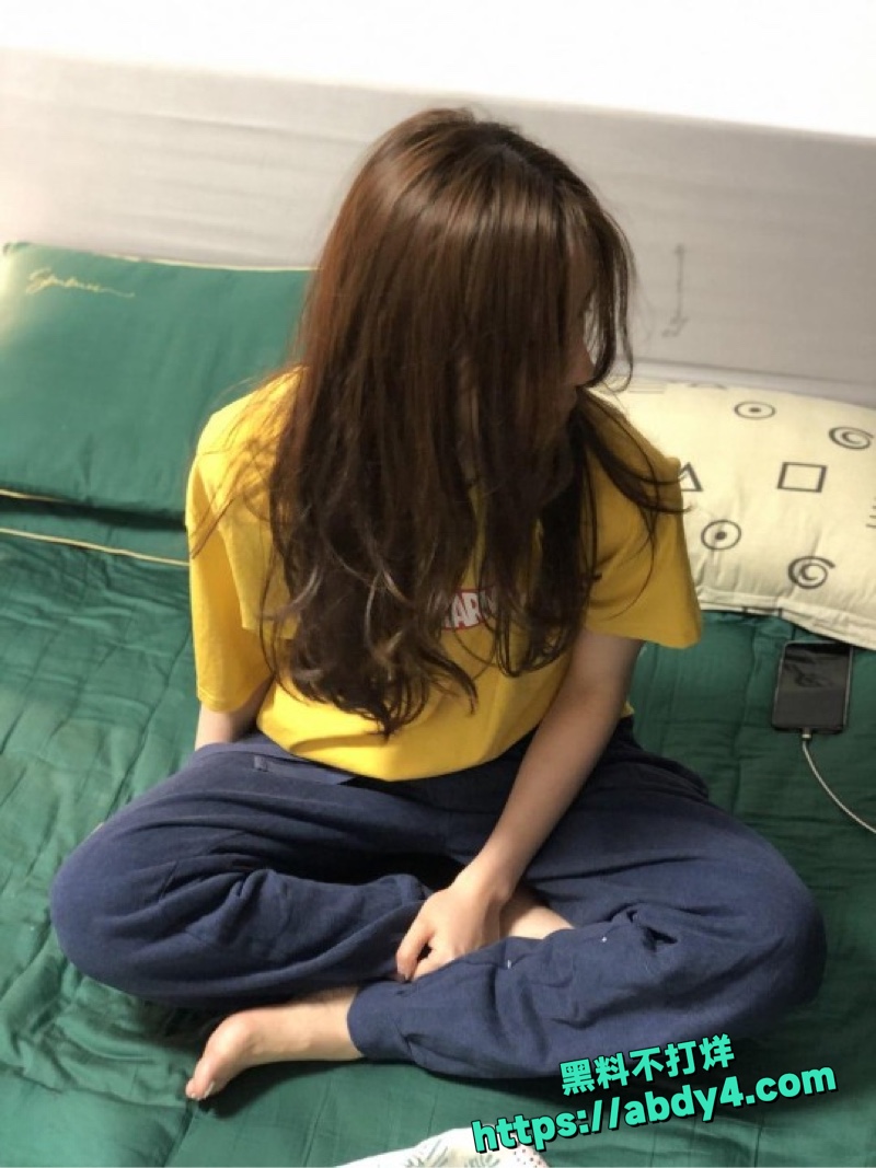 留学生男友调教口交视频4