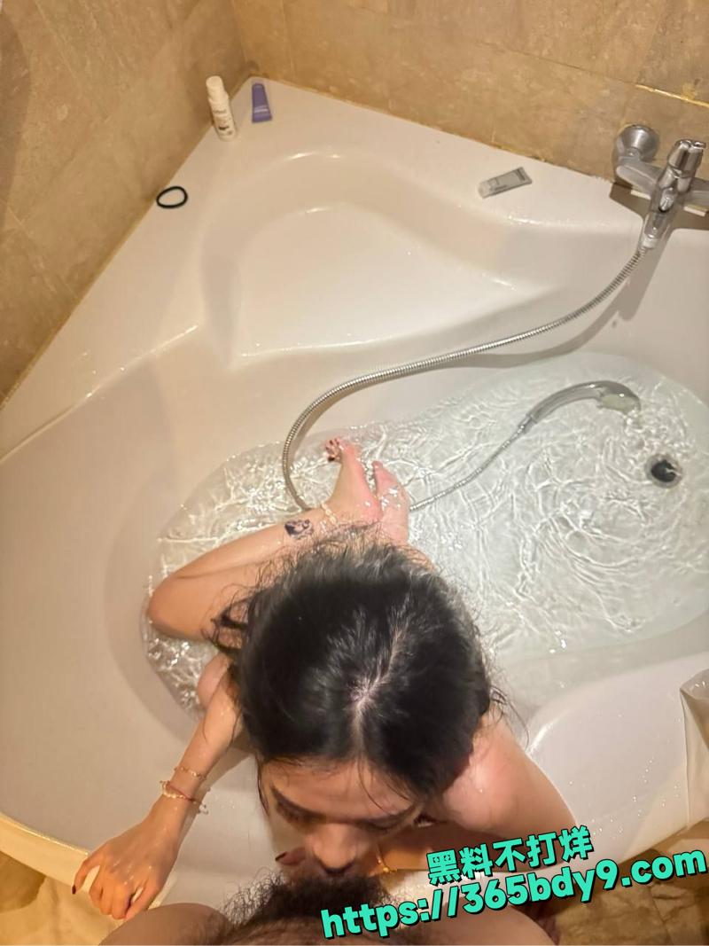 骚妻王丹丹背叛绿帽老公12