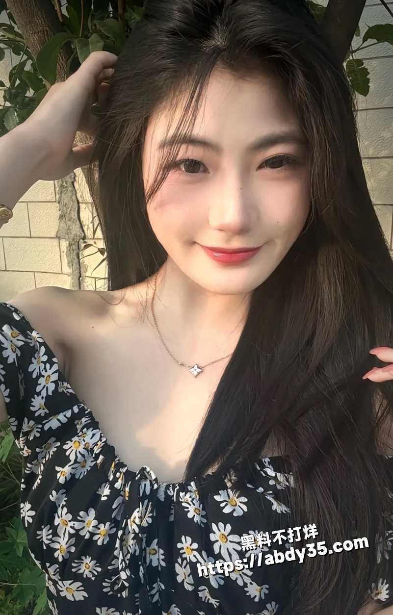 秦皇岛反差大学生.jpg11