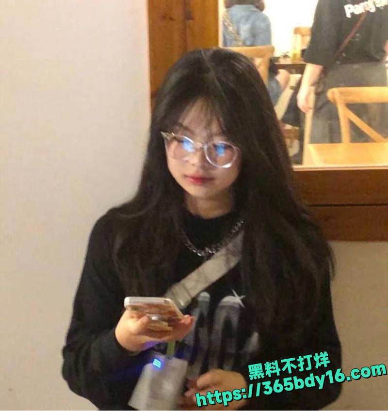 石家庄交友平台约清纯妹1.