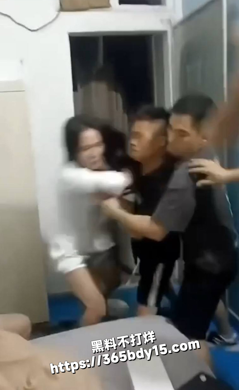 抓奸现场 两人玩的倒是挺嗨6
