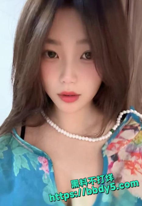 抖音巨乳网红苏菲呀3