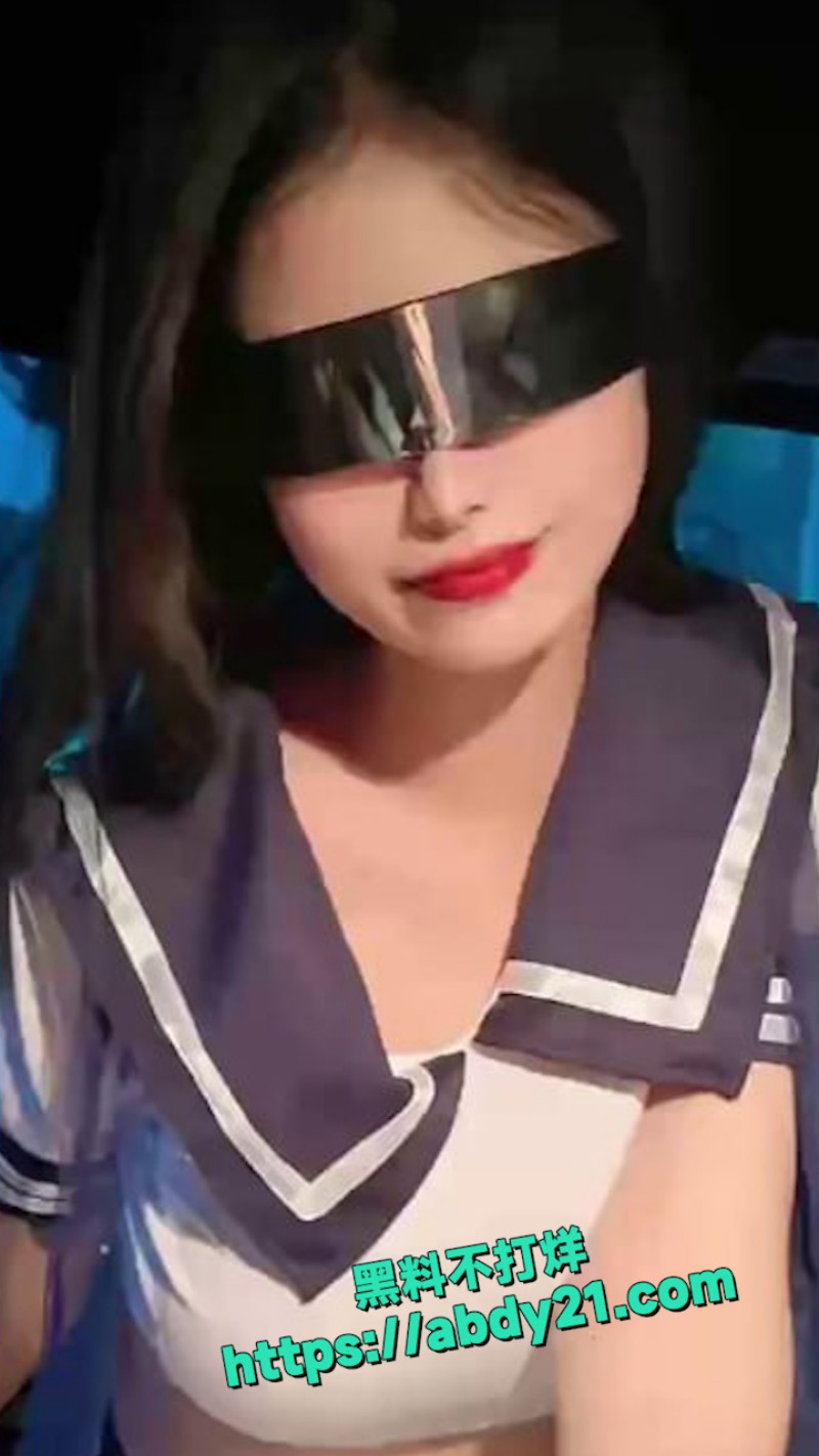 高颜值青春母狗鹿苑 5