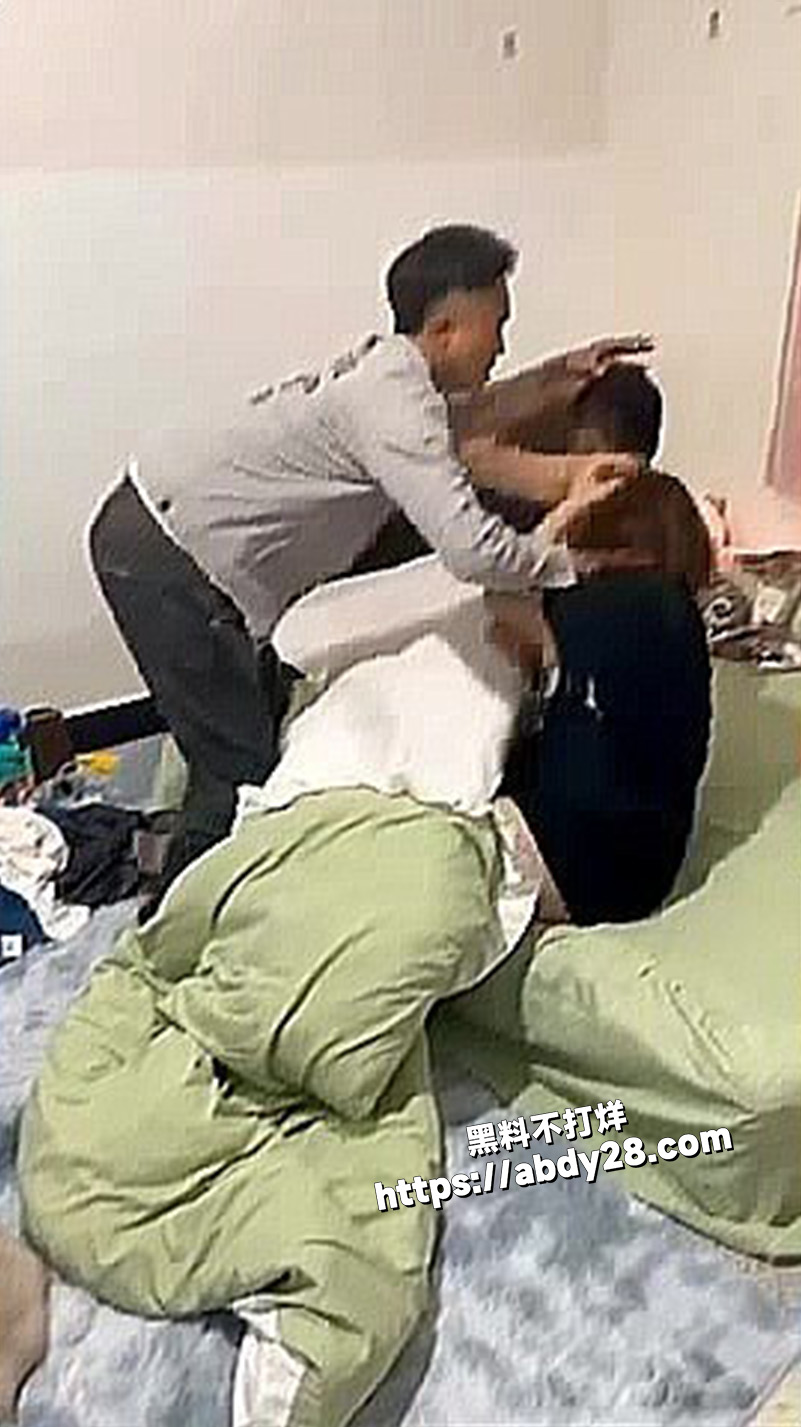 原配现场抓奸见面7
