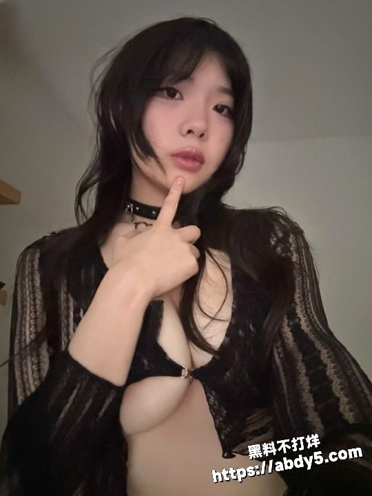 Onlyfans推特博主 Anikauwu 韩国的妹子9