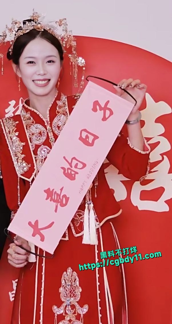 骚浪人妻方晶和网友裸聊自慰3