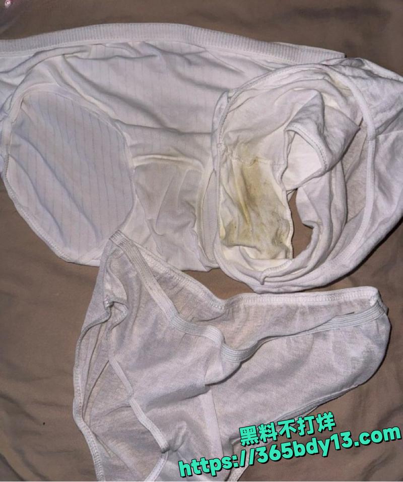 浙传大三学妹林敏性爱视频被男友曝出 2.