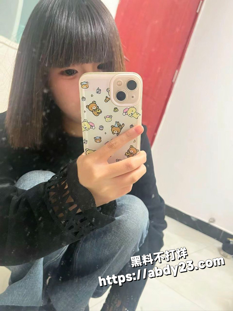 网恋翻车曝光这个母狗11111111