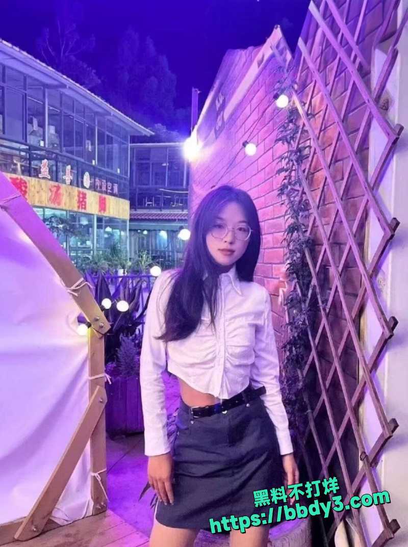 罗依玲 1