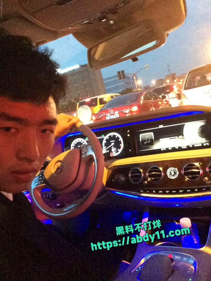 渣男分手后直接曝光前女友性爱视频 5