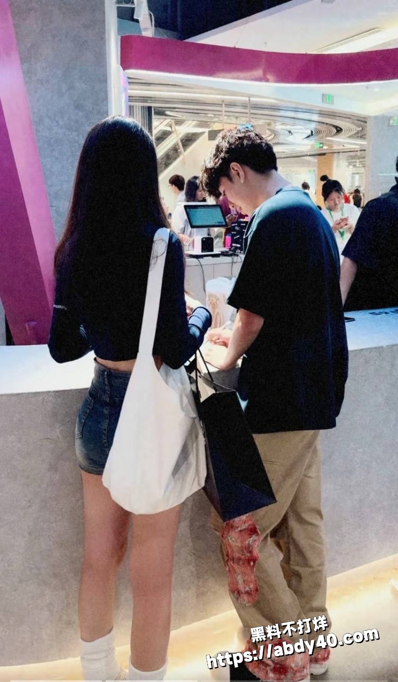 女主爆料说唱歌手TopBarry睡粉丝3