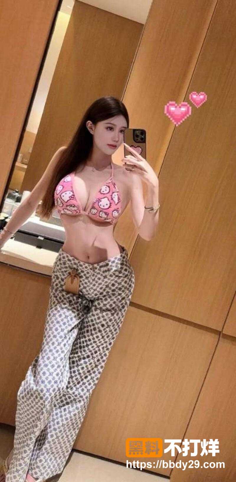横店十八线演员大蜜蜜2