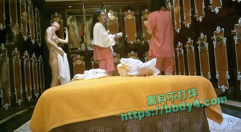 高颜值反差少妇澡堂洗澡04