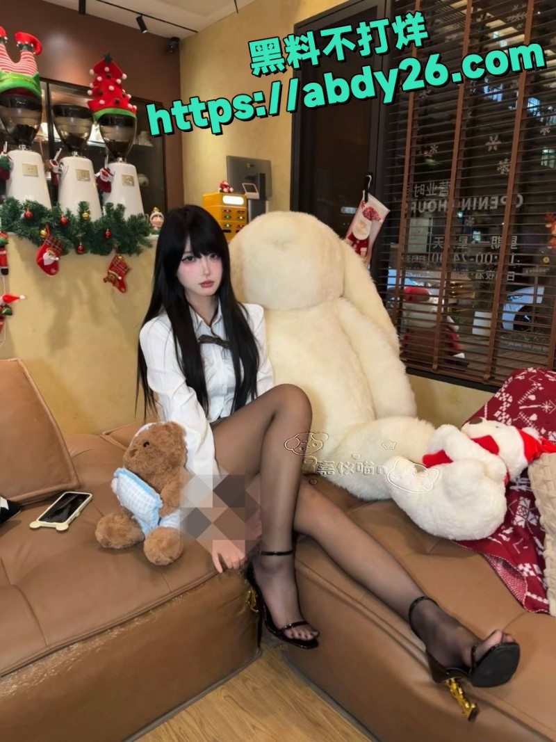 嘉仪喵黑丝紫边秀足调教2