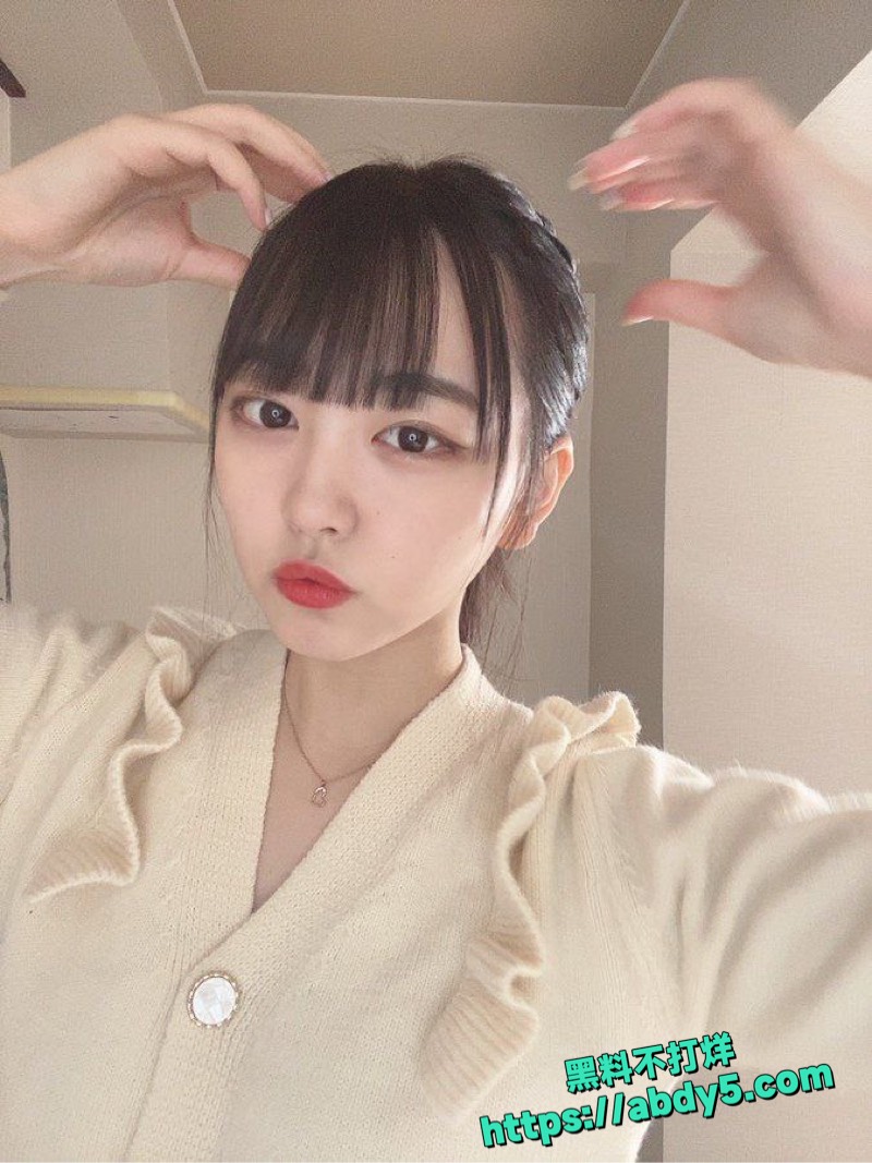 超美日本女美少女私密做爱全程火辣诱惑1
