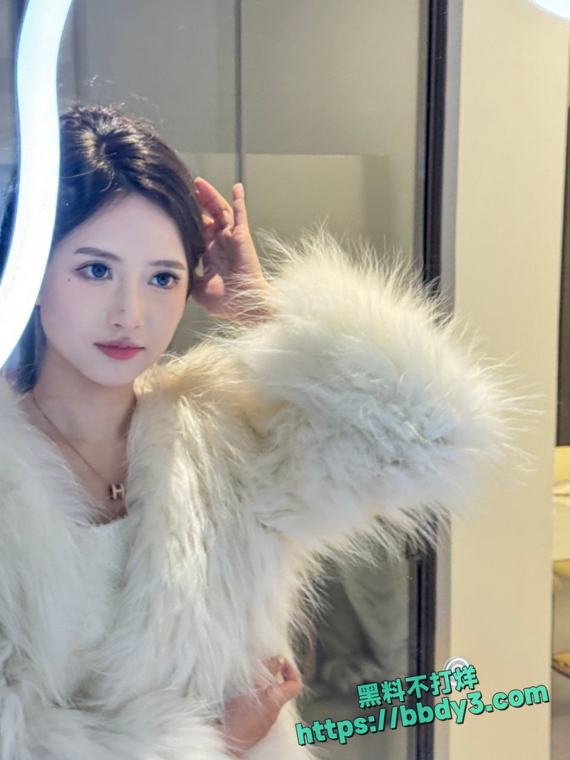 极品反差李思悦13