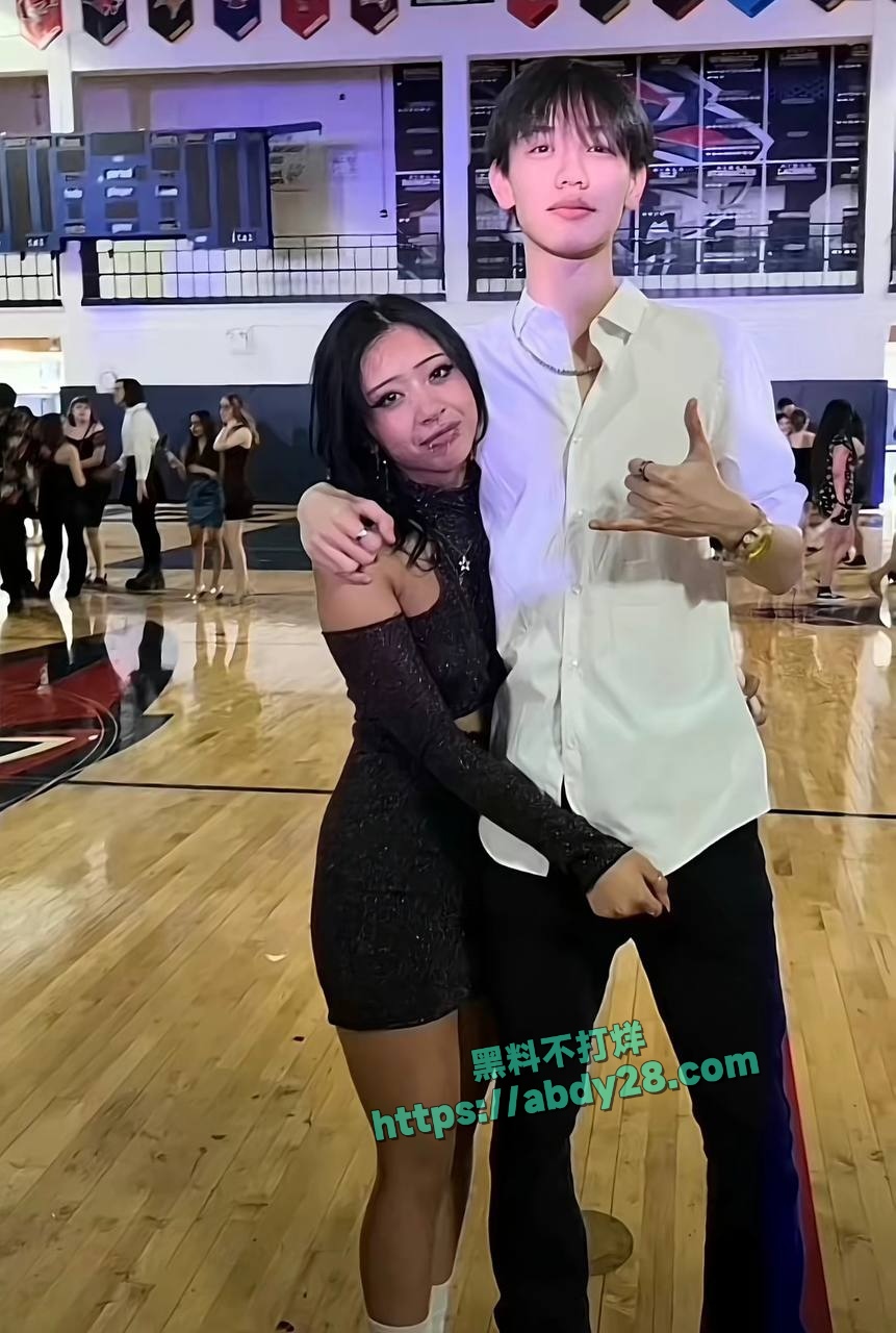 百万粉网红女王殿下塌房 9